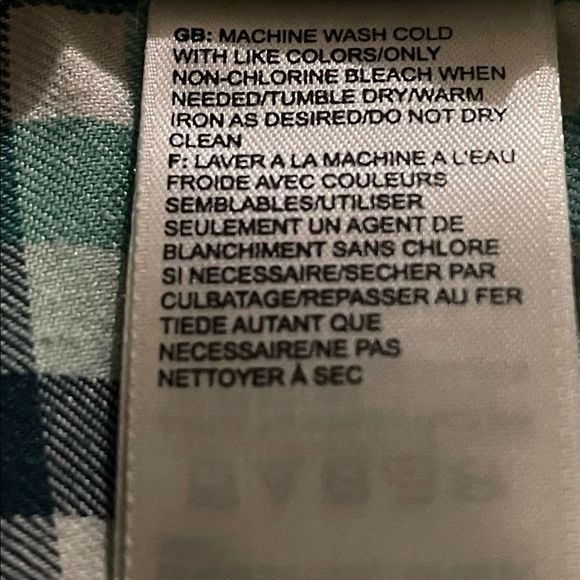 The North Face button down plaid shirt - Picture 7 of 9